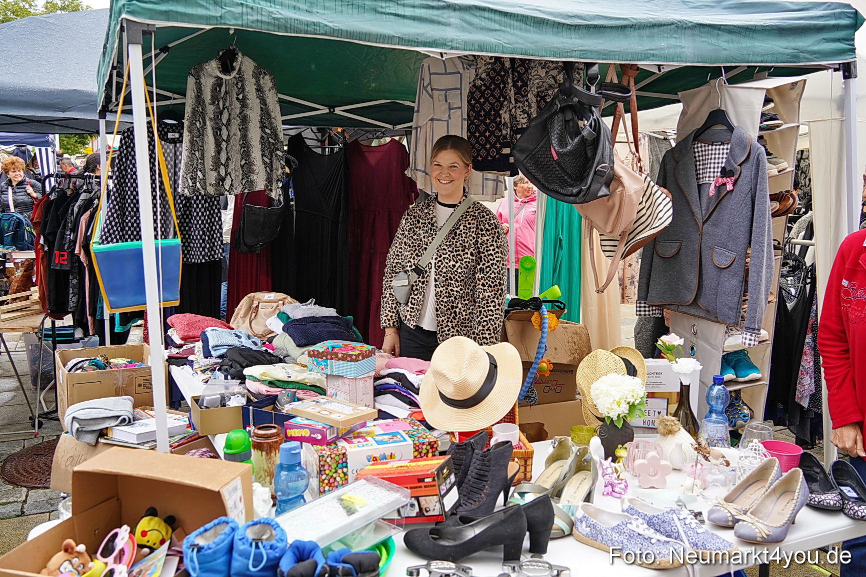 Altstadtflohmarkt Neumarkt 2025 0032