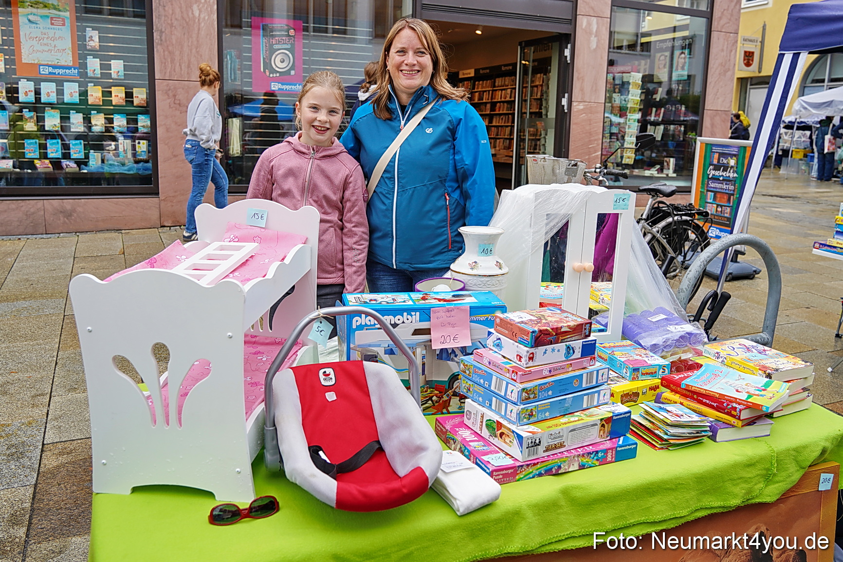 Altstadtflohmarkt Neumarkt 2025 0034