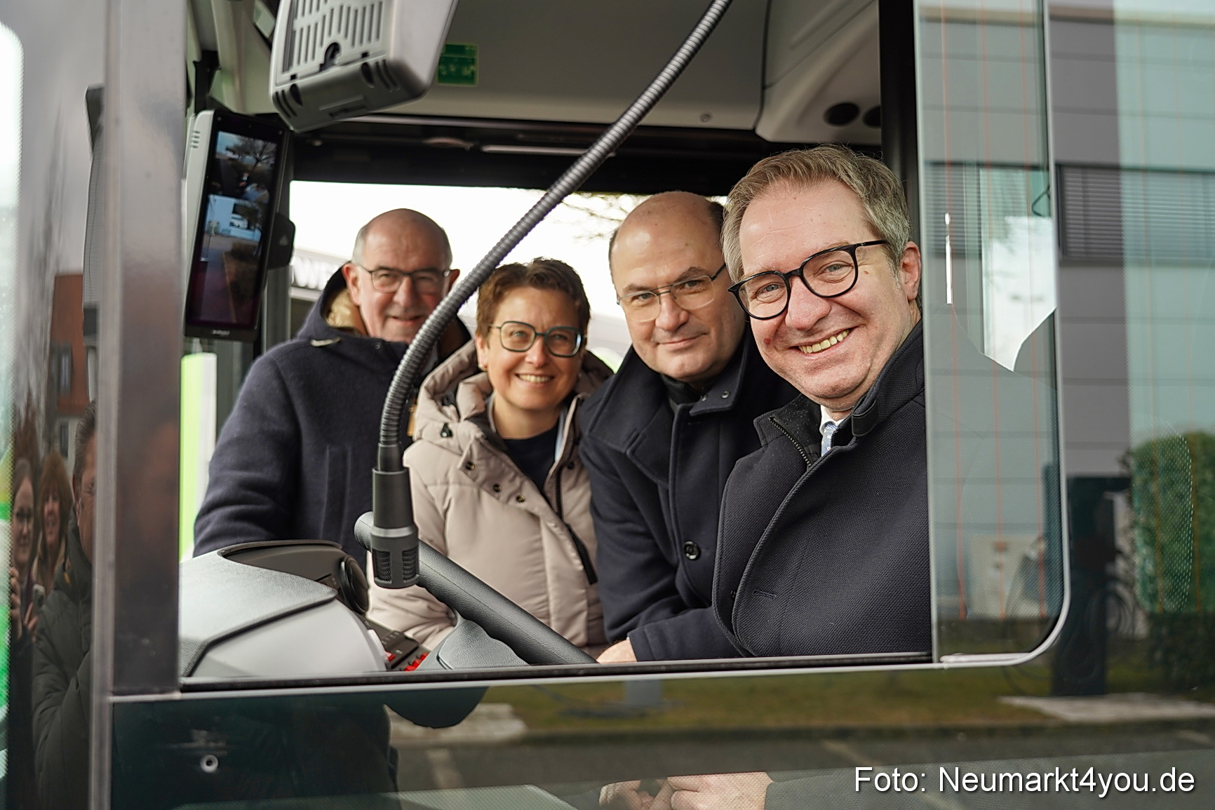 Elektrobusse Stadtwerke Neumarkt 2025 0002