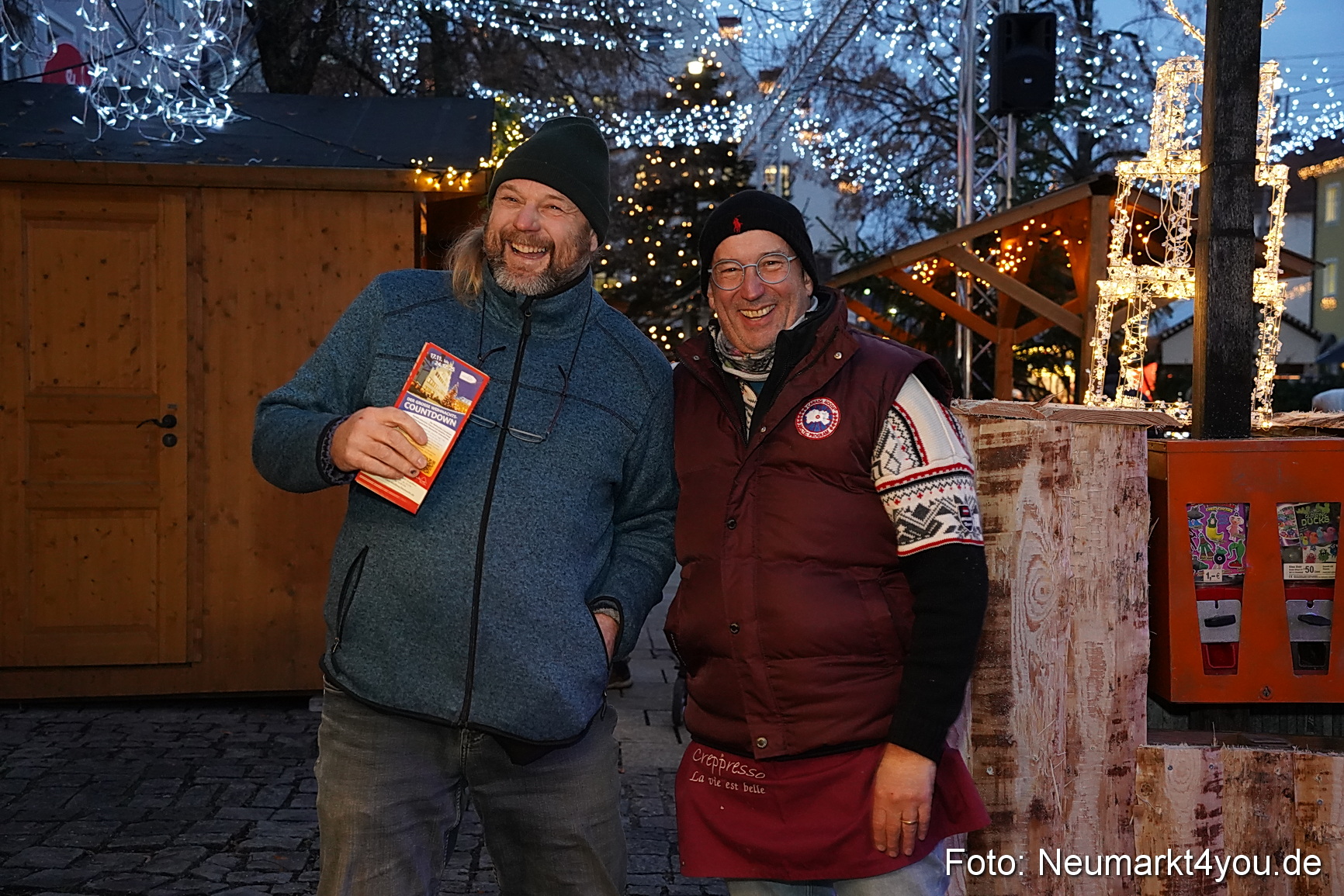 Eroeffnung Weihnachtsmarkt Neumarkt 2025 0023