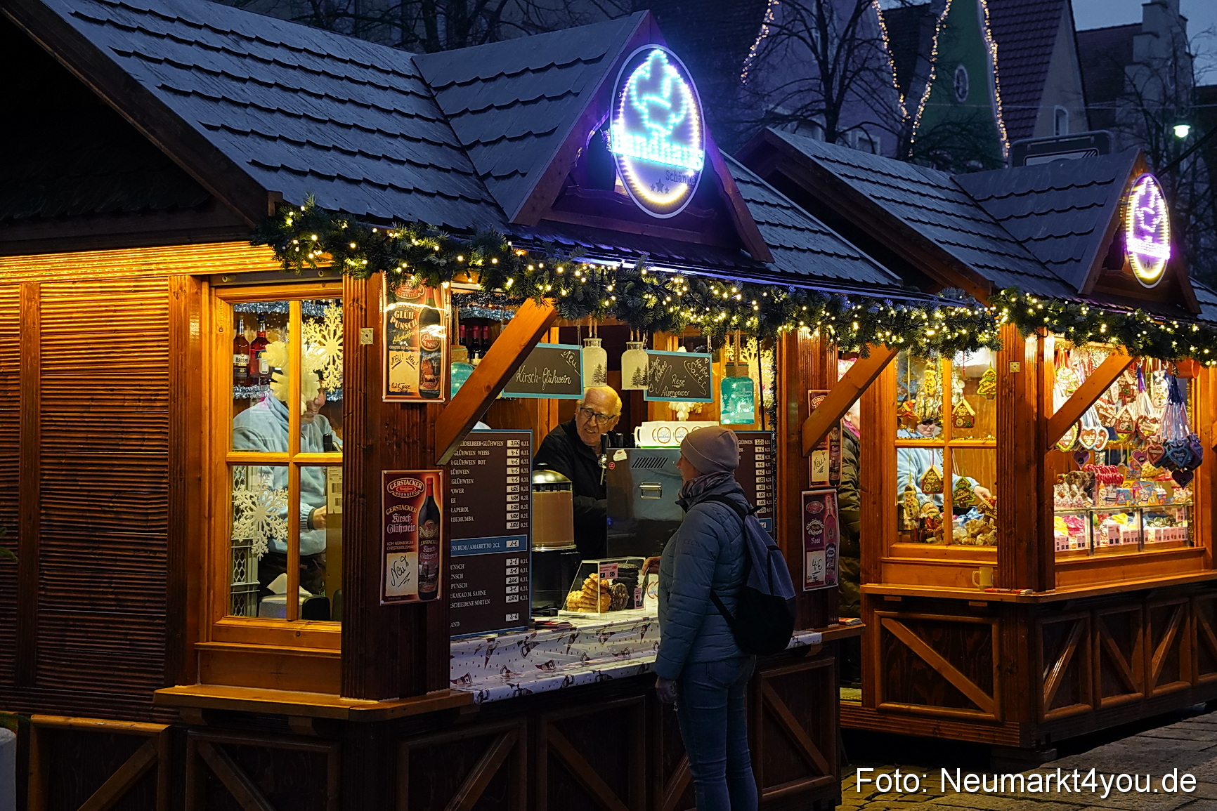 Eroeffnung Weihnachtsmarkt Neumarkt 2025 0025