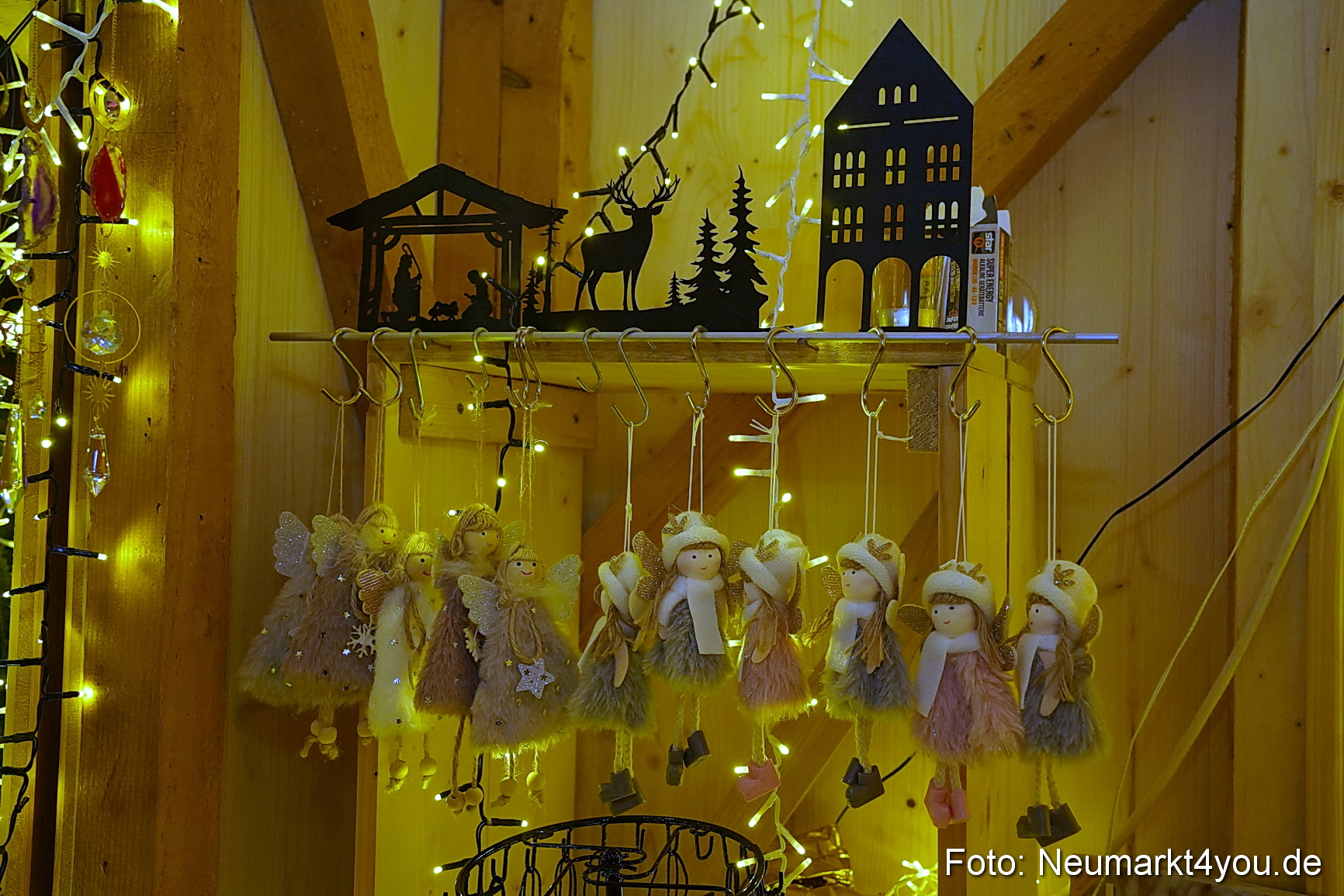 Eroeffnung Weihnachtsmarkt Neumarkt 2025 0043