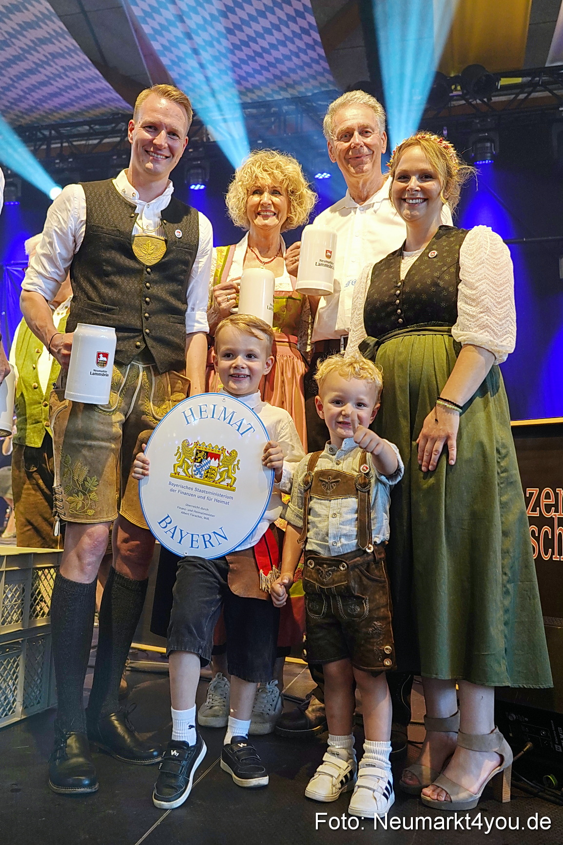 JURA Volksfest Anzapfen 0002
