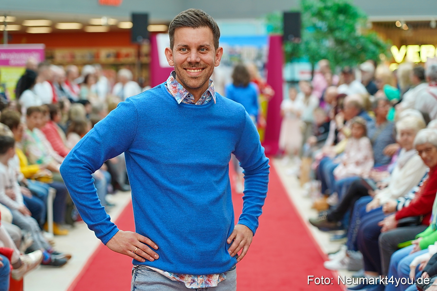 Modenschau NeuerMarkt Fruehling 2025 0054