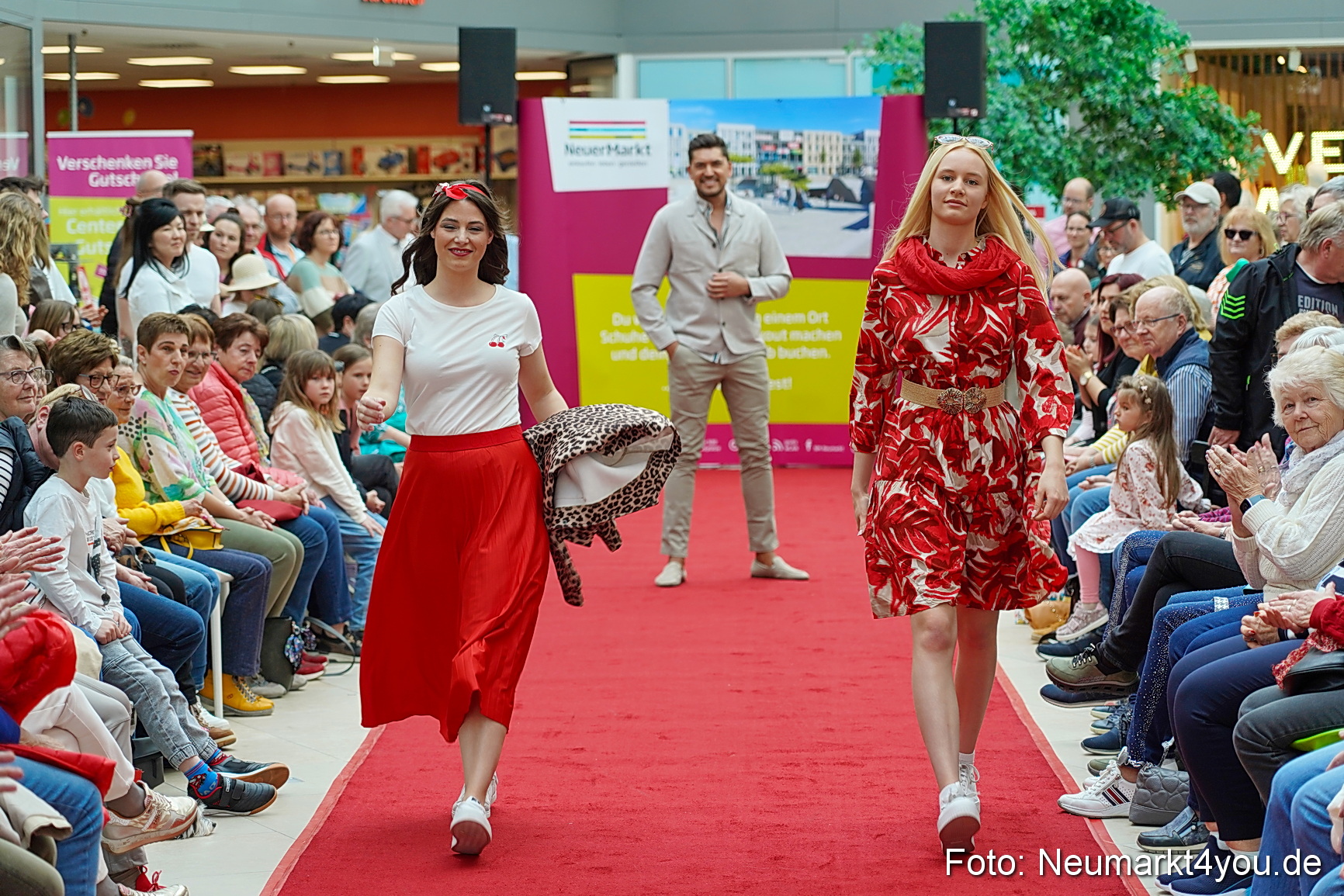 Modenschau NeuerMarkt Fruehling 2025 0057