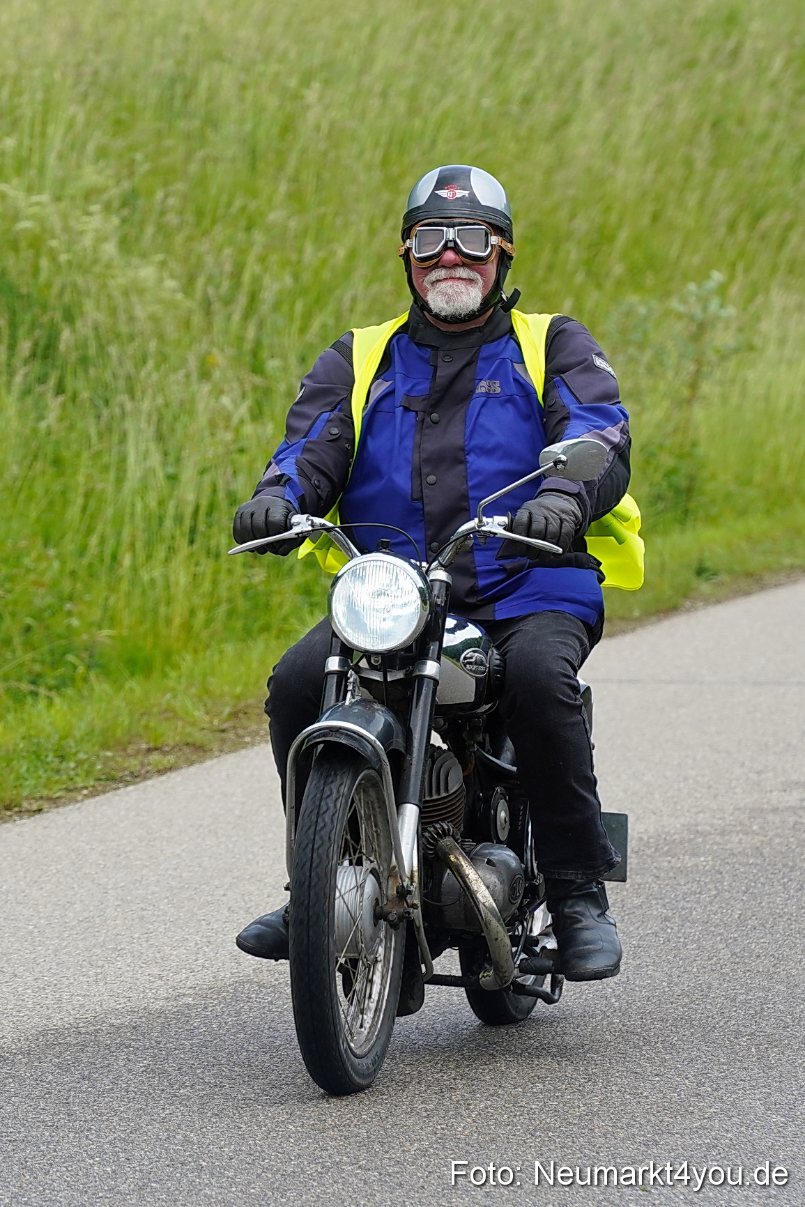 Oldtimertreffen Neumarkt Rundfahrt 2025 0047