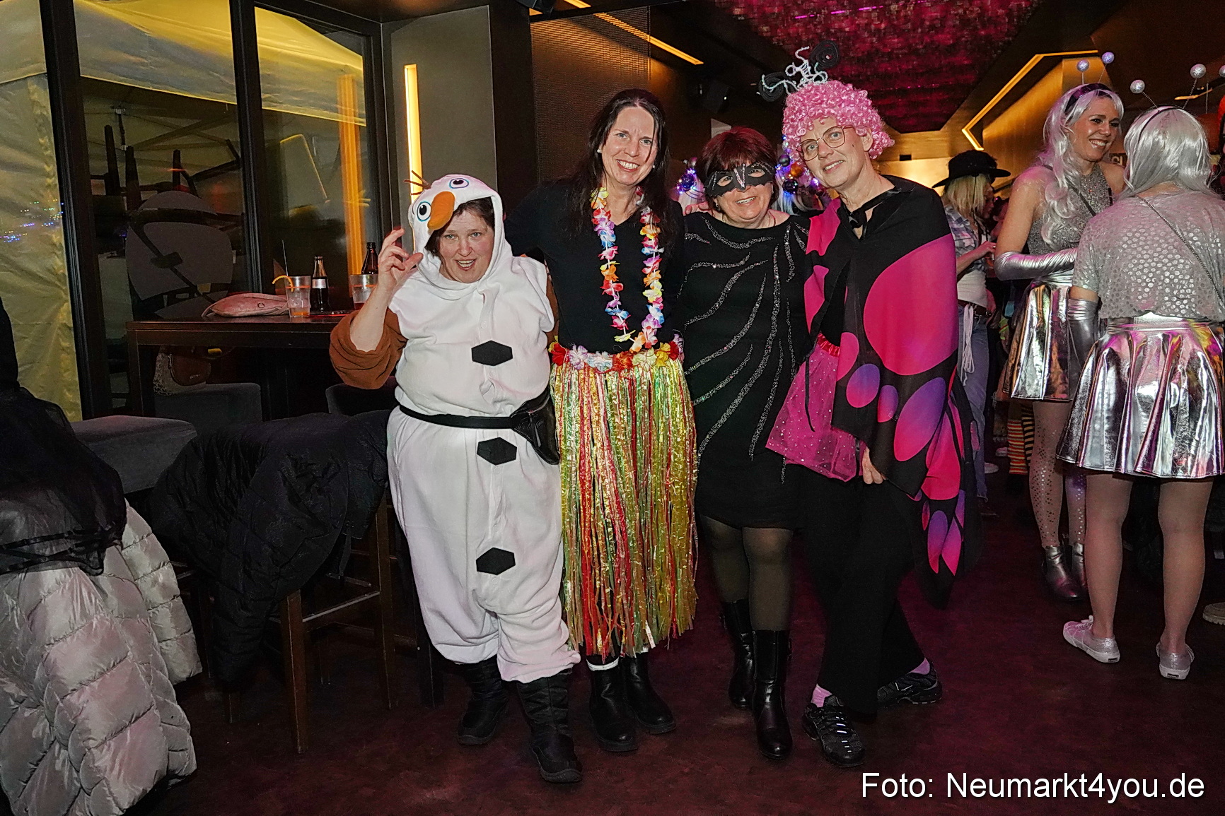 Weiberfasching Neumarkt 2025 0009