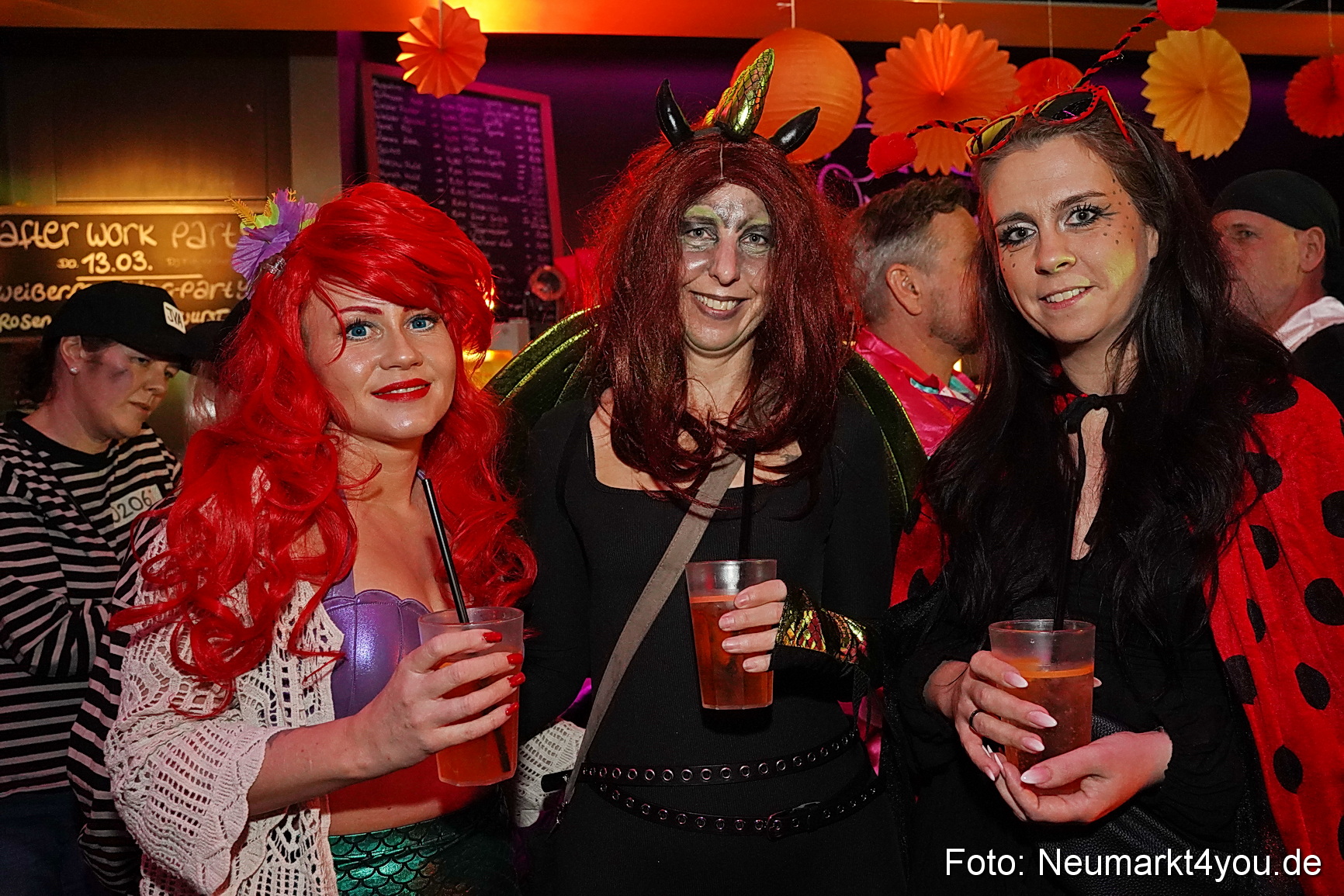 Weiberfasching Neumarkt 2025 0011