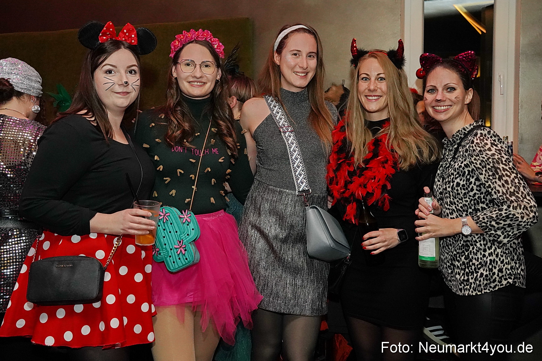 Weiberfasching Neumarkt 2025 0017