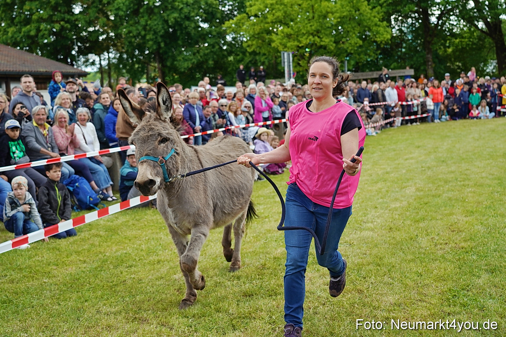 Esellrennen Fruehlingsfest Neumarkt 2026 0037