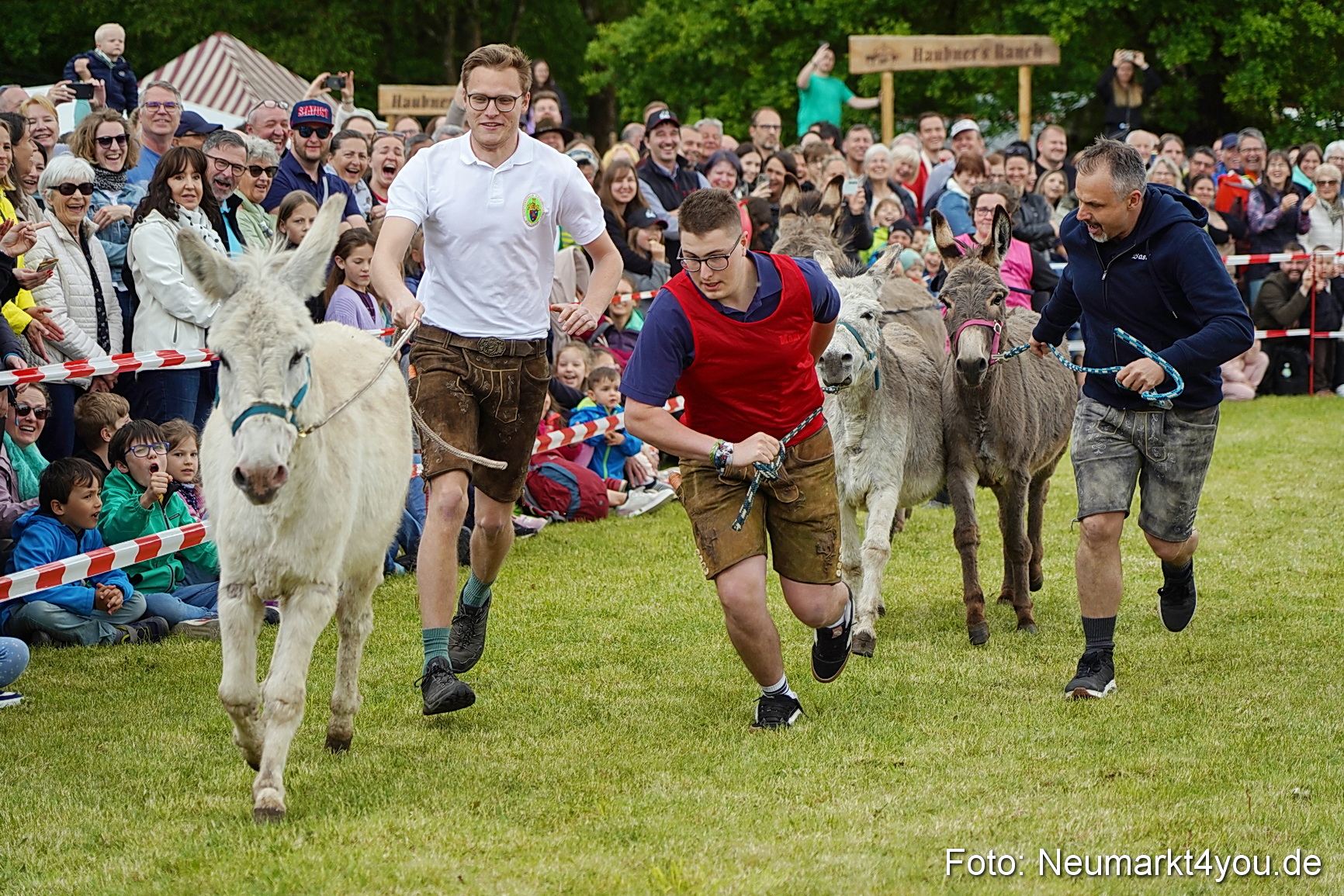 Esellrennen Fruehlingsfest Neumarkt 2026 0038