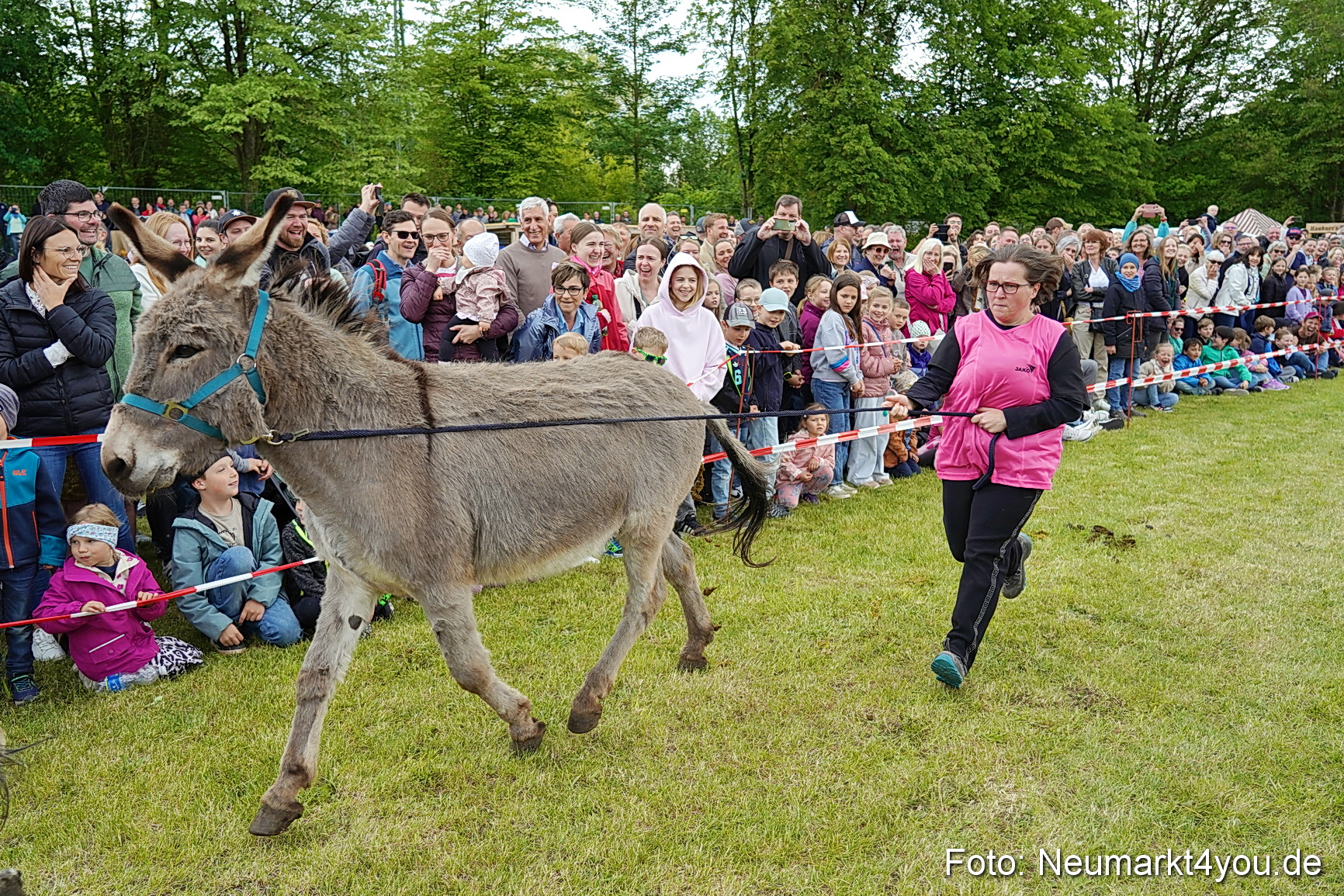 Esellrennen Fruehlingsfest Neumarkt 2026 0040