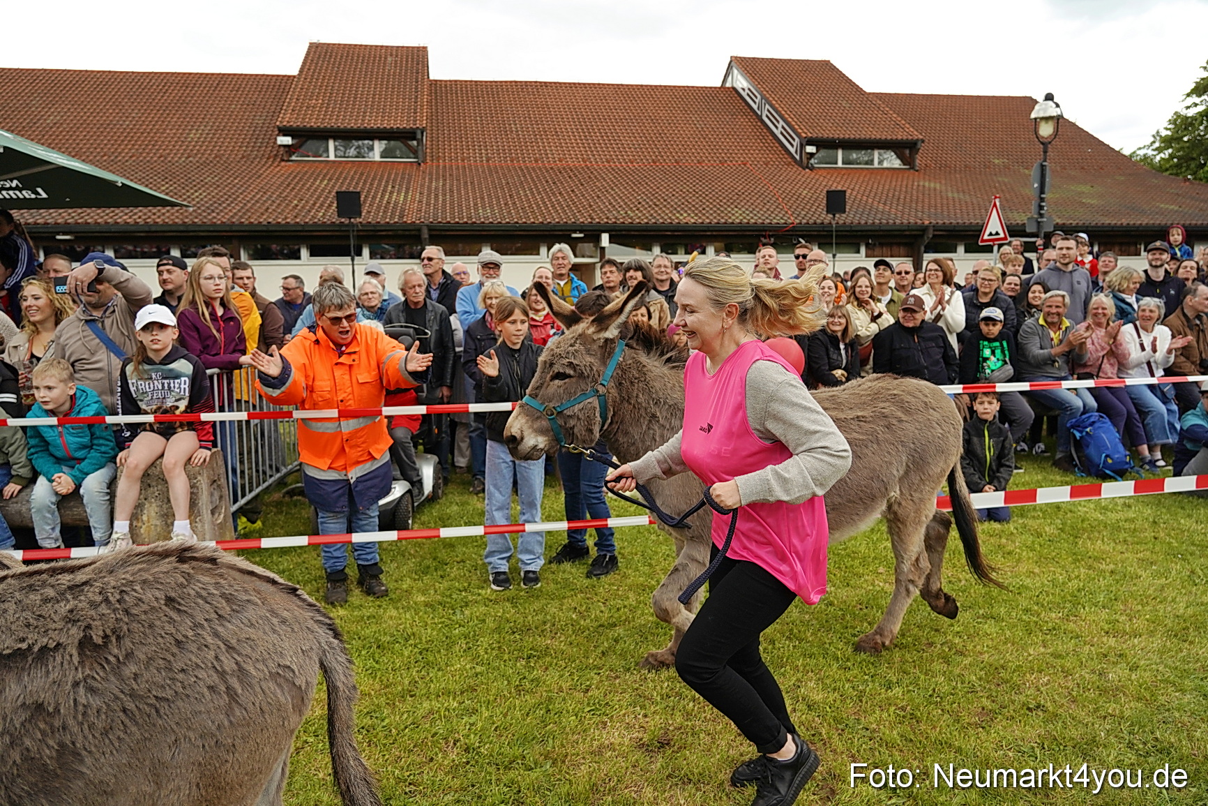 Esellrennen Fruehlingsfest Neumarkt 2026 0050