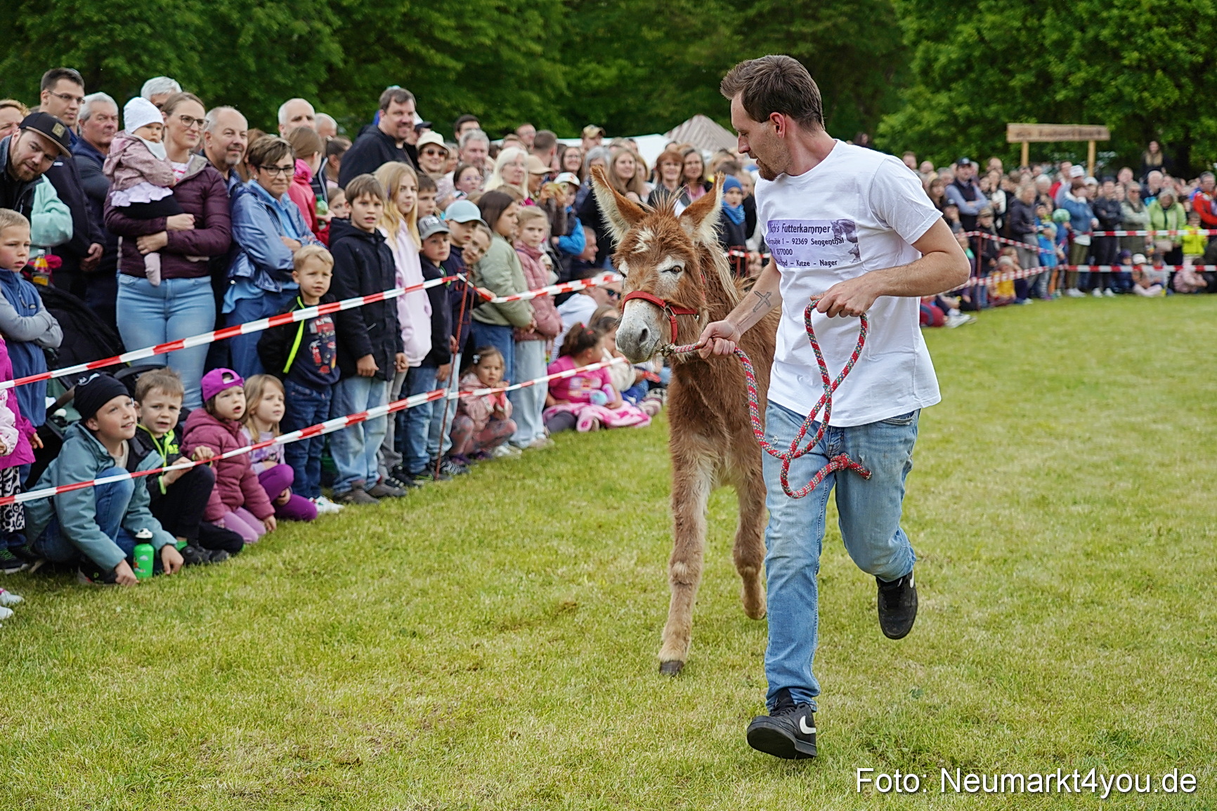 Esellrennen Fruehlingsfest Neumarkt 2026 0057