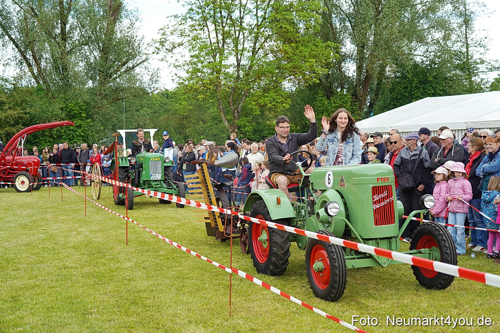 Esellrennen Fruehlingsfest Neumarkt 2026 0112