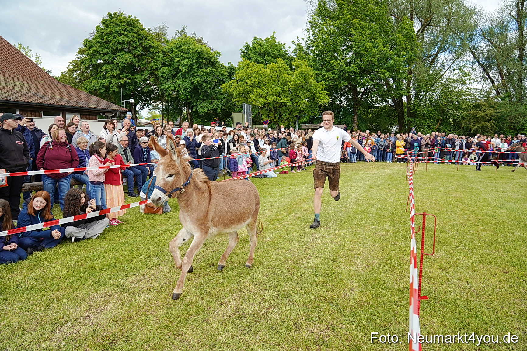 Esellrennen Fruehlingsfest Neumarkt 2026 0121