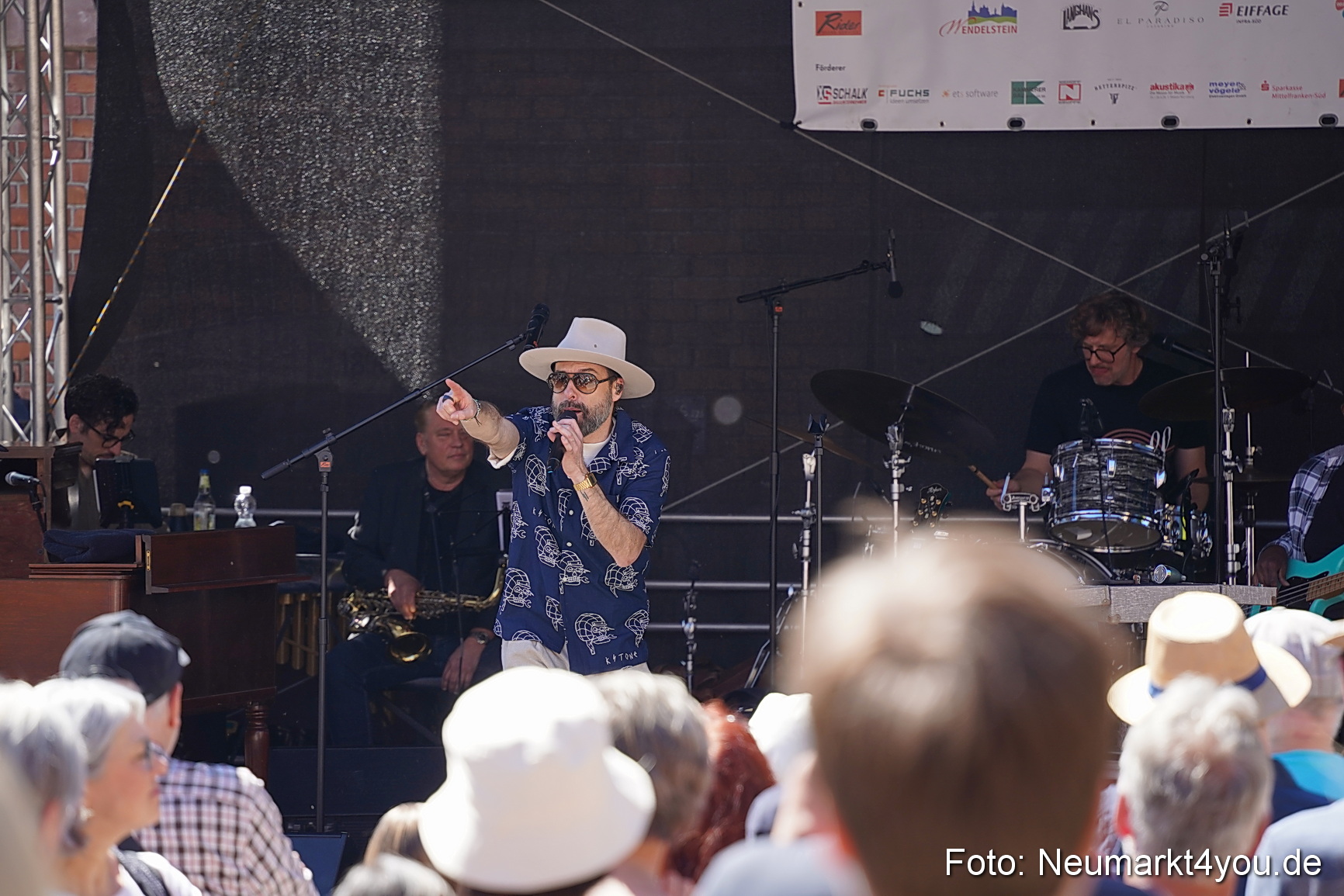 San2 and His Soul Patrol Al Jones Band 0006