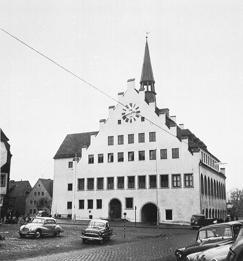 1Neumarkter Rathaus 1958