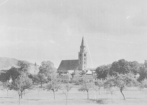 1Stadtansicht mit Pfarrkirche aus NW 1934